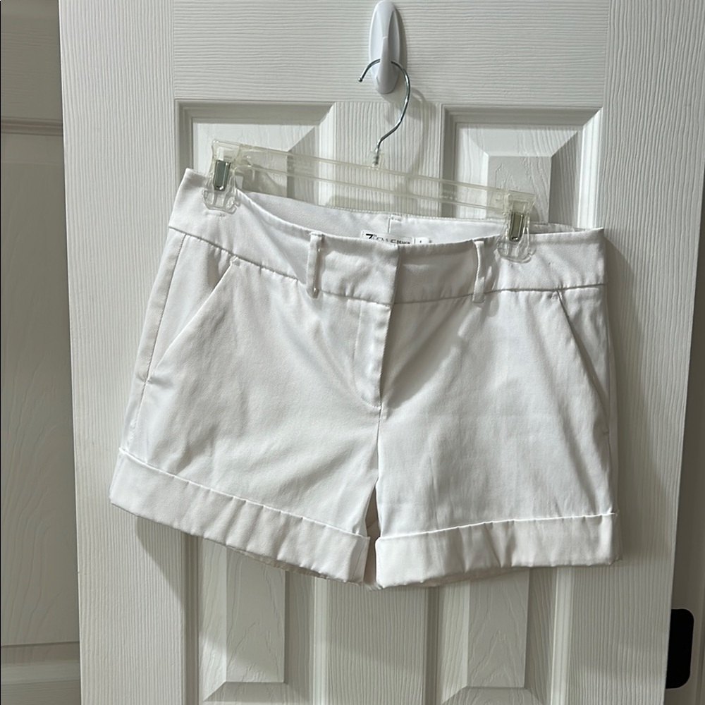 White New York shorts